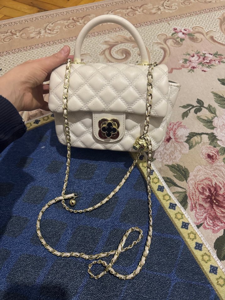 Zincir Detaylı Beyaz Deri Kadın Çanta - Görsel 5