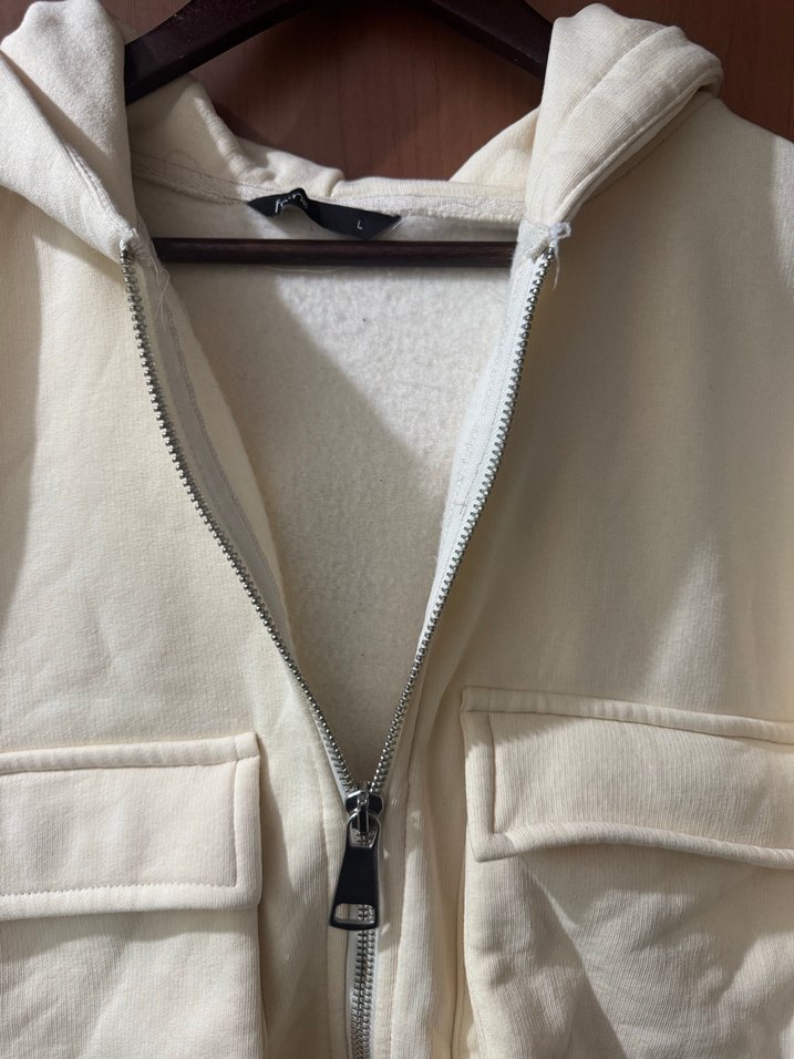 Kadın Beyaz Fermuarlı Kapüşonlu Ceket - Görsel 4