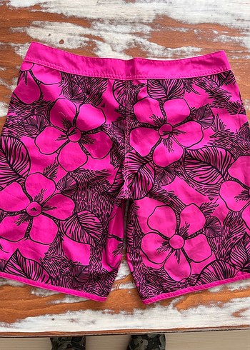 Pembe Çiçek Desenli kadın deniz şortu - Görsel 4