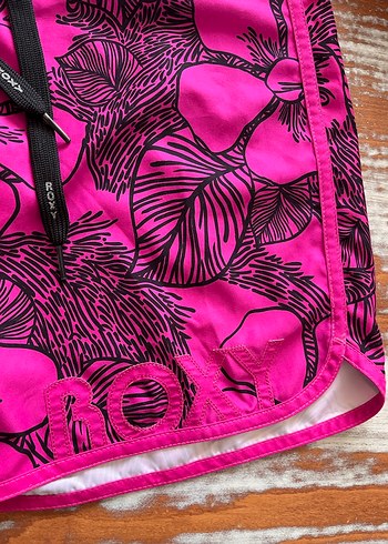 Pembe Çiçek Desenli kadın deniz şortu - Görsel 3