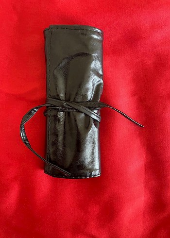 Siyah Makyaj Fırça Seti ve Taşıma Çantası - Görsel 4