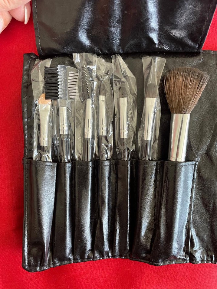 Siyah Makyaj Fırça Seti ve Taşıma Çantası - Görsel 2