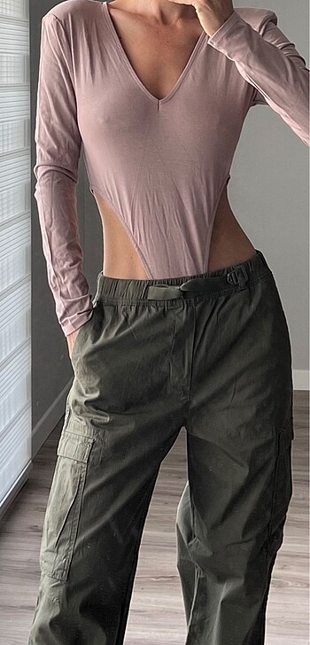 Bej- bel detayli bodysuit