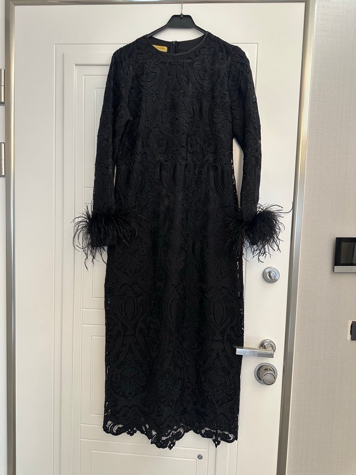 selvi çetin güpürlü
Kolu tüylü
Abiye - Görsel 2