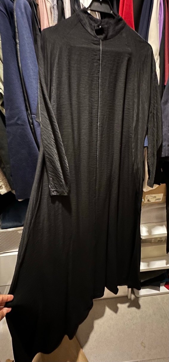 Siyah parlak tesettür elbise - Görsel 5