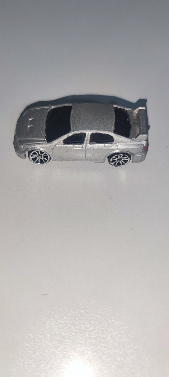 Gri Oyuncak Araba - Görsel 2