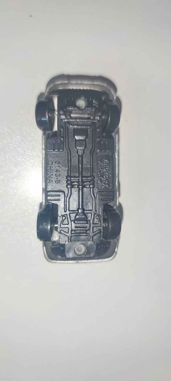 Gri Oyuncak Araba - Görsel 4