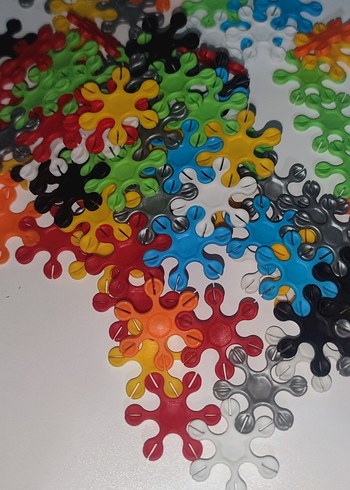 Çocuklar için Çok Renkli Yapboz Parçaları - Görsel 2