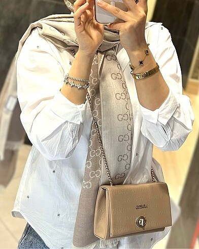 Armine logolu çanta