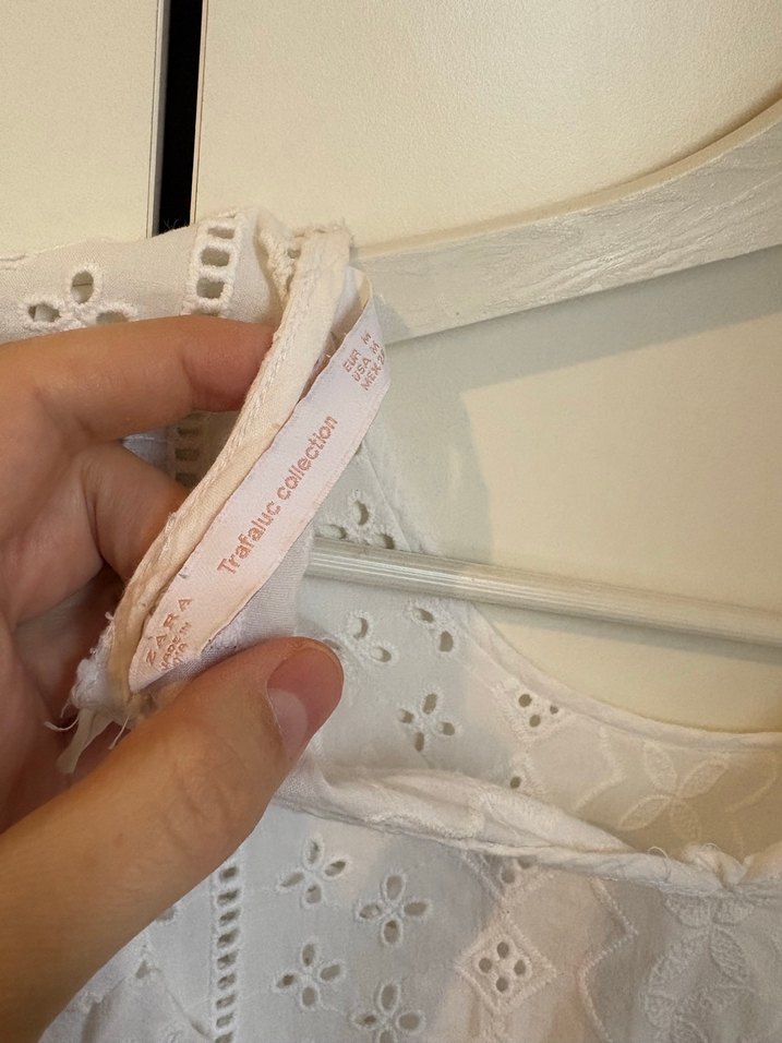 Nakışlı Fırfırlı Beyaz Keten Bluz - Görsel 3