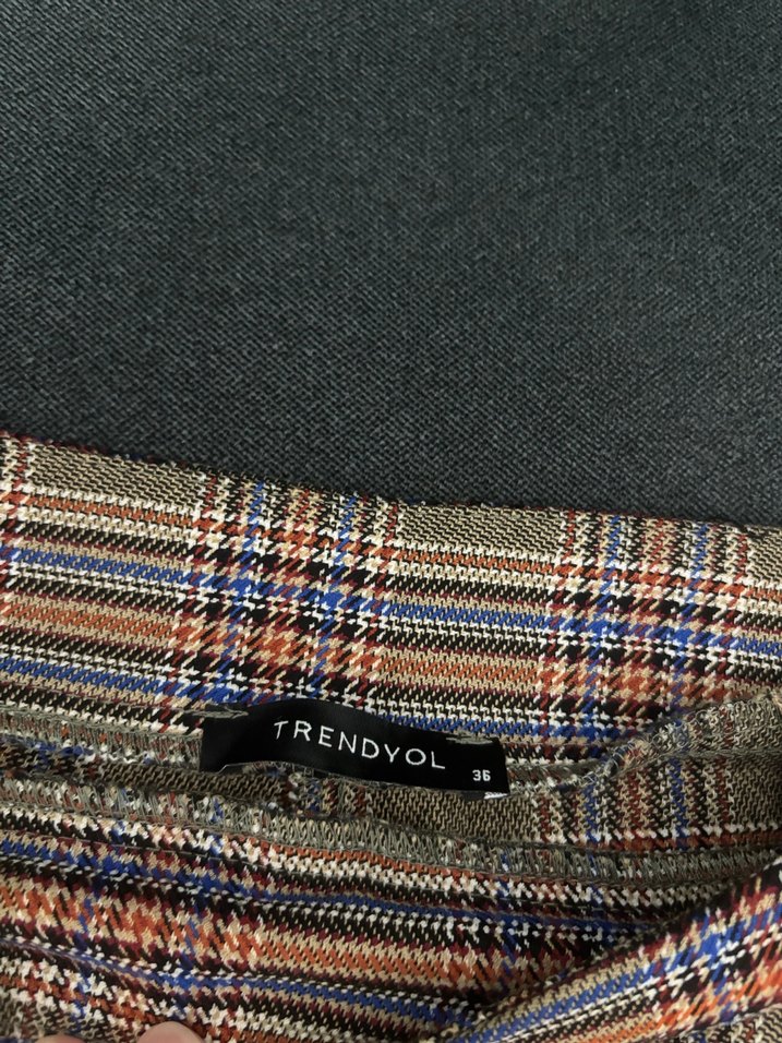 Kareli Pilili Kısa Kadın TrendyolmillaŞort - Görsel 2