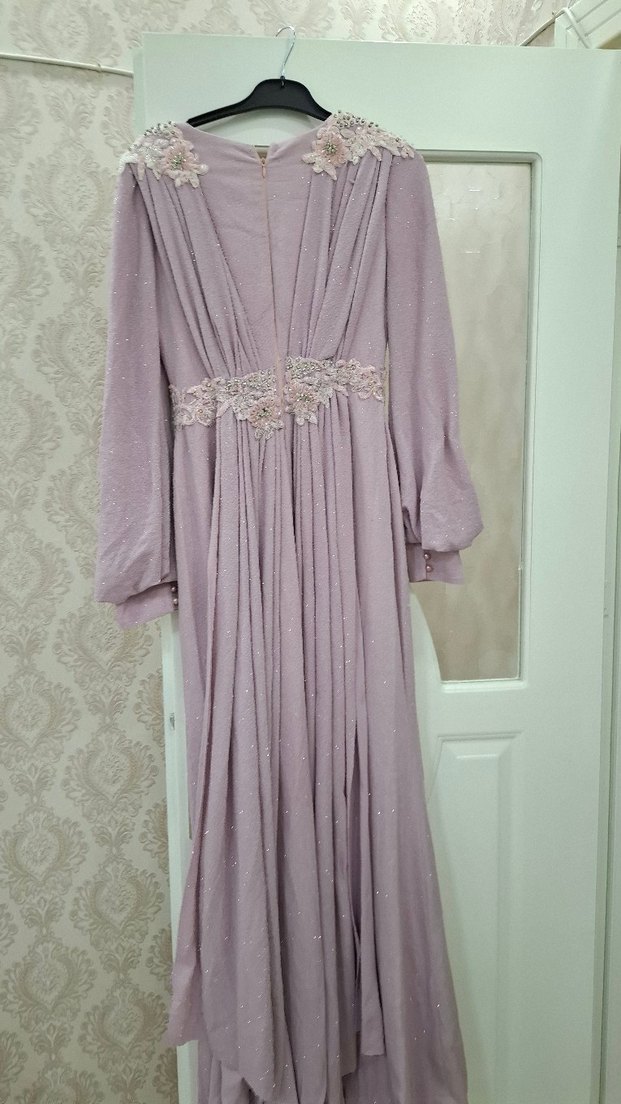 Uzun Kollu İşlemeli lila Abiye Elbise - Görsel 5