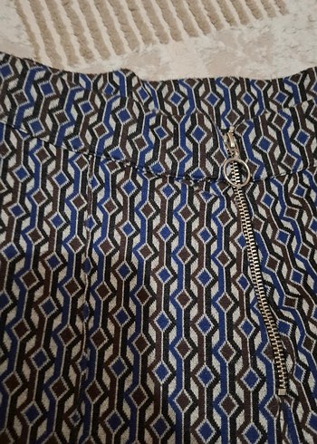 Zara kadın Gri Mavi Batik Desenli Fermuarlı Kumaş Pantolon - Görsel 2