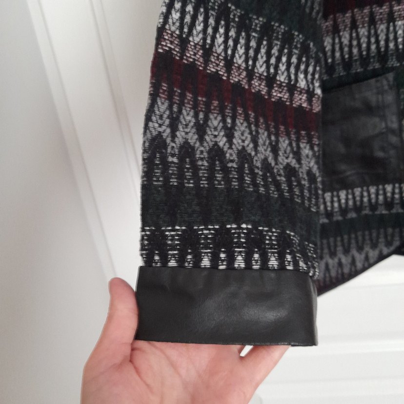 yün çeket mevsimlik kollar deri cep deri detay önü kople biye - Görsel 4