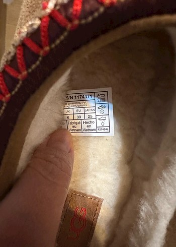 Ugg tazz II terlik - Görsel 3