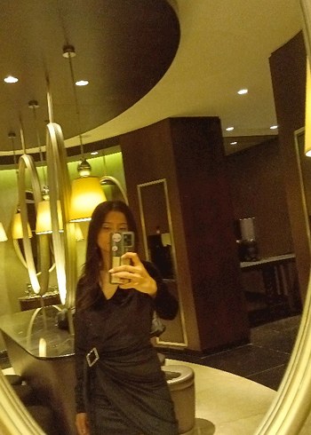 Siyah kadife parlak tokalı Mini Elbise - Görsel 2