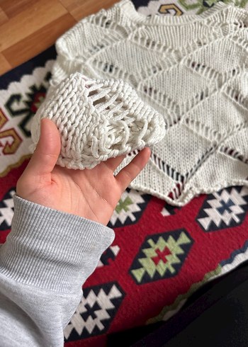 Beyaz Örgü Kazak - Görsel 3