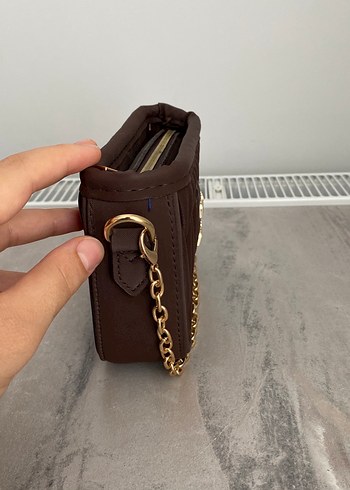 Beden Kahverengi Zincir Detaylı Kadın Çantası