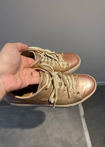 40 Beden Orjinal Lacoste Parlak Bej Kadın Spor Ayakkabı