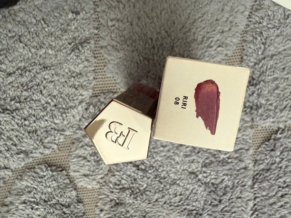 Fenty rırı Parlak Dudak Parlatıcısı - Görsel 2