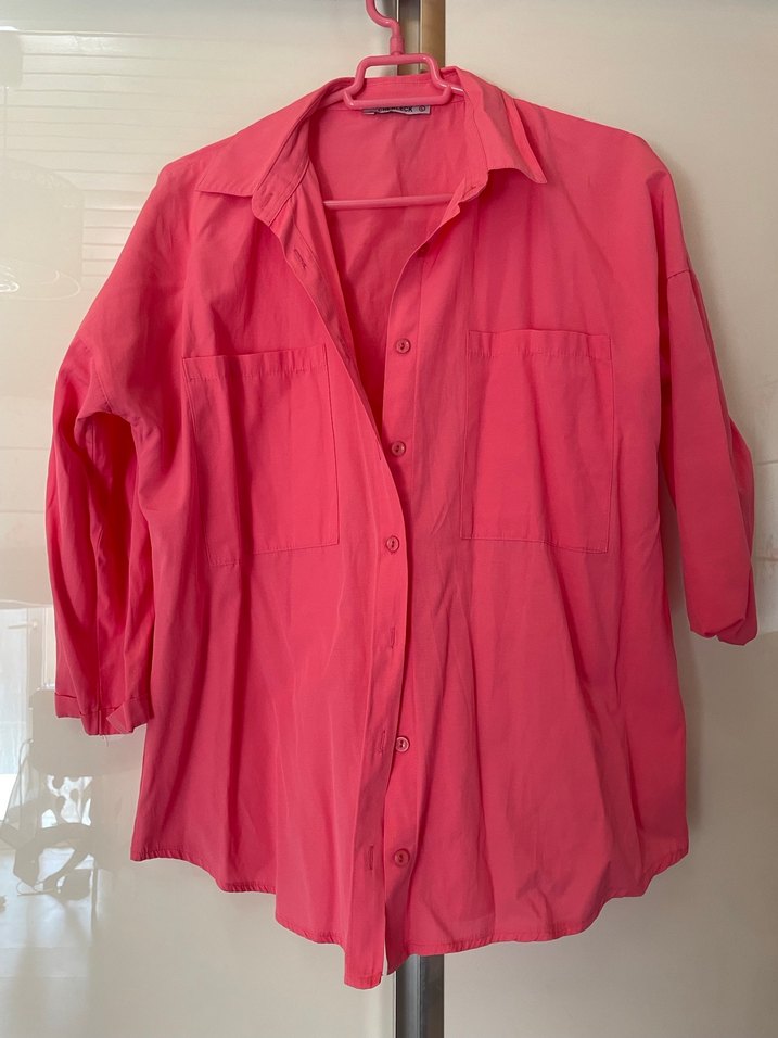 Düğmeli Pembe Kadın  Gömlek - Görsel 2