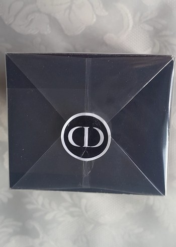 Dior Sauvage Erkek Parfümü - Görsel 3