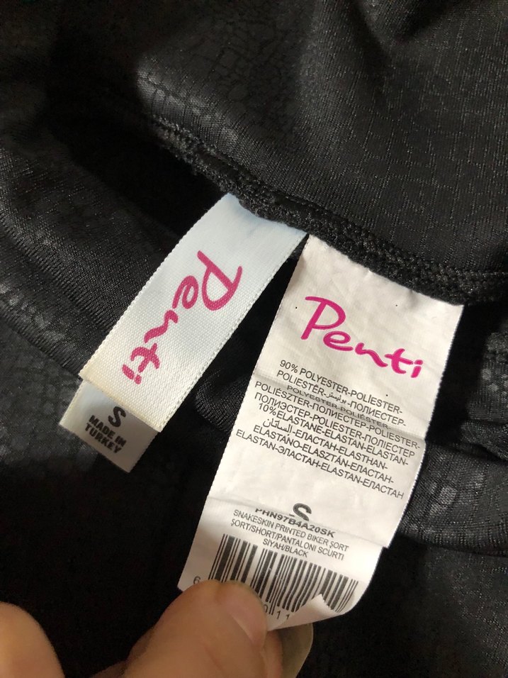 Siyah Deri Midi Şort - Görsel 3