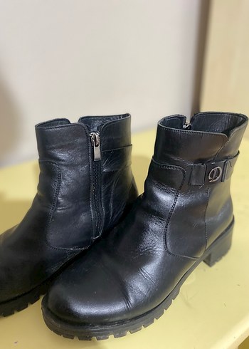 Hakiki Deri Siyah Tokalı Topuklu Kadın Bot - Görsel 4