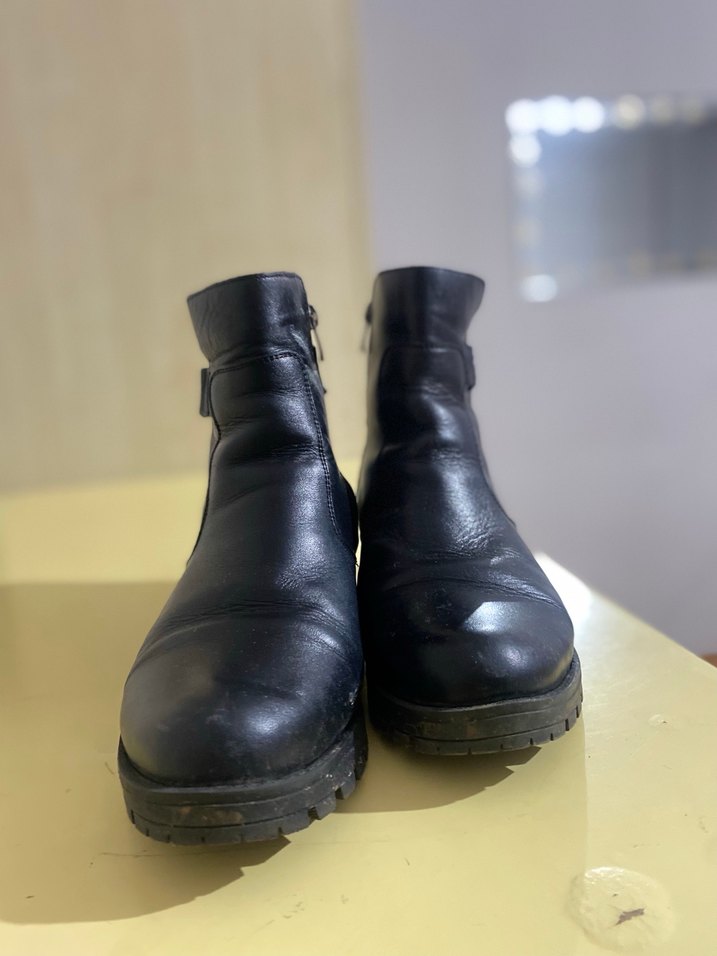 Hakiki Deri Siyah Tokalı Topuklu Kadın Bot - Görsel 3