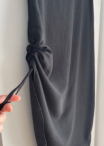 Siyah Yırtmaçlı Asimetrik Etek - Görsel 3