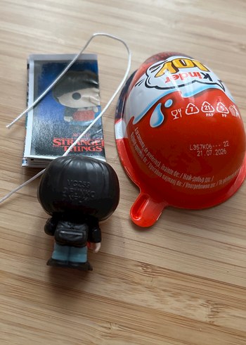 Stranger Things Figür Oyuncak Kinder Sürpriz - Görsel 2
