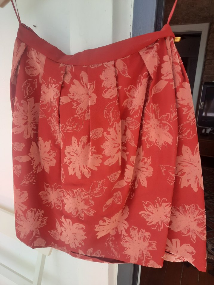 Kemerli Kırmızı Çiçekli Midi Kadın Etek - Görsel 2