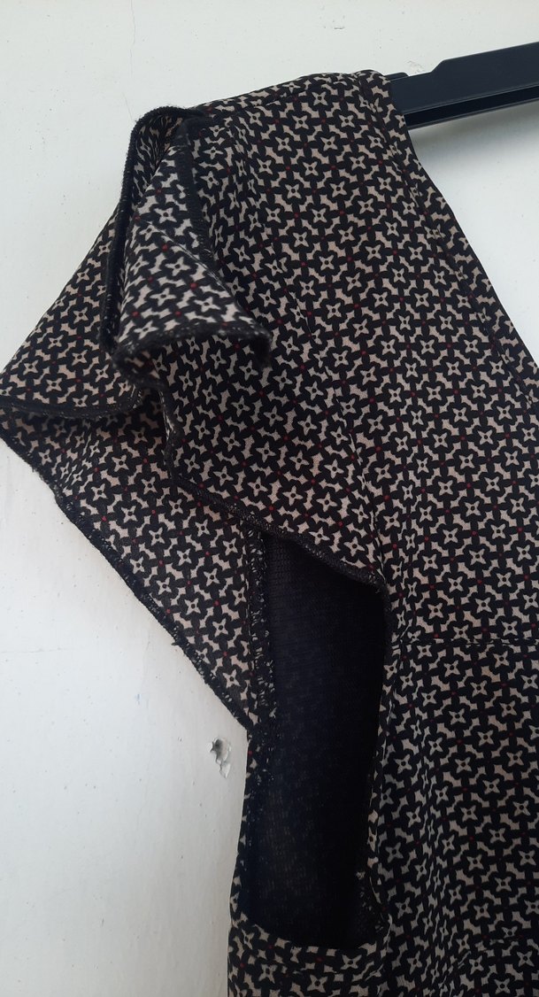 V Yaka Drapeli Kolsuz Midi Elbise - Görsel 4