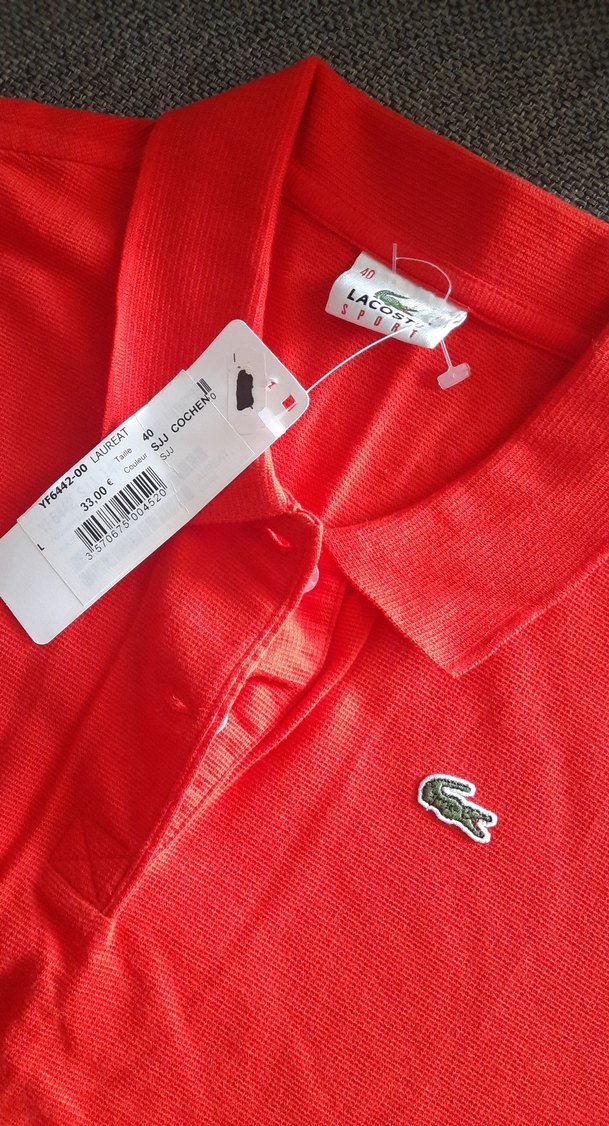 Kadın Kırmızı Düğmeli Polo Yaka Tişört - Görsel 2