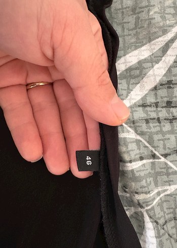 Drapeli Siyah V Yaka Hamile Bluzu - Görsel 2