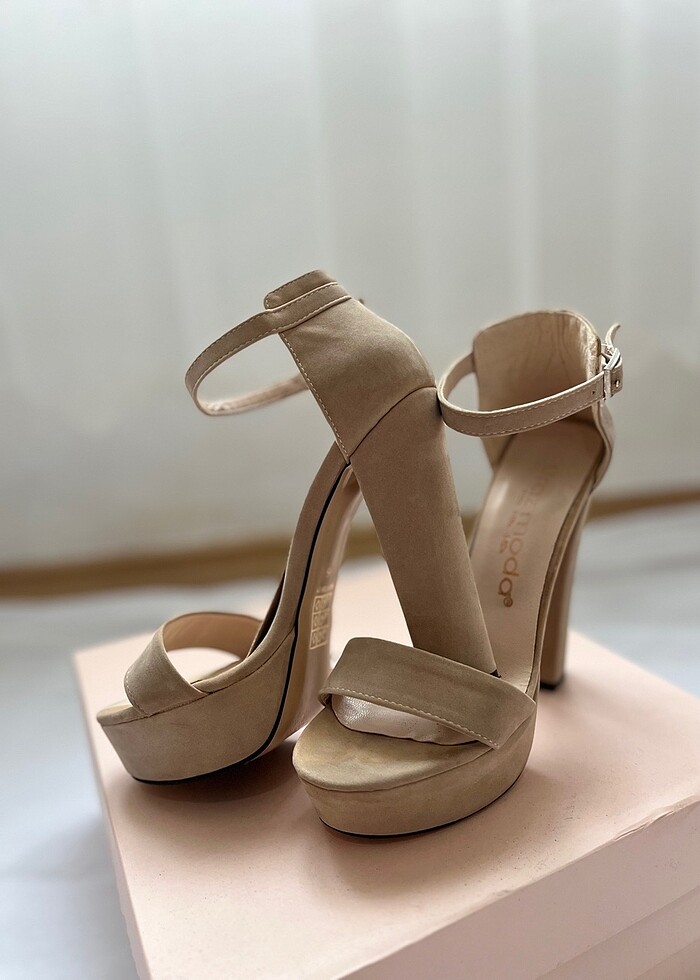 Platform bej süet topuklu - Görsel 3