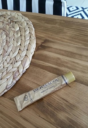dermacol fondeten