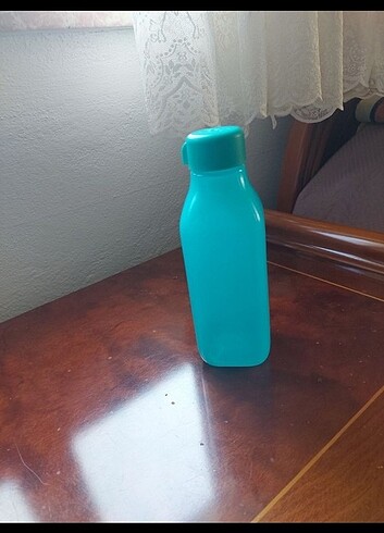 Tupperware 500 ml kare şişe suluk