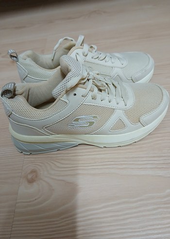 Skechers spor ayakkabı