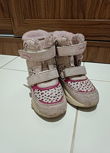 27 Beden LCW Waikiki çocuk kar botu