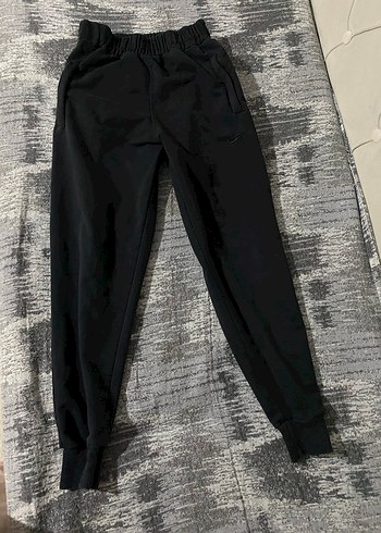 8 yaşa uygun eşofman - Görsel 3