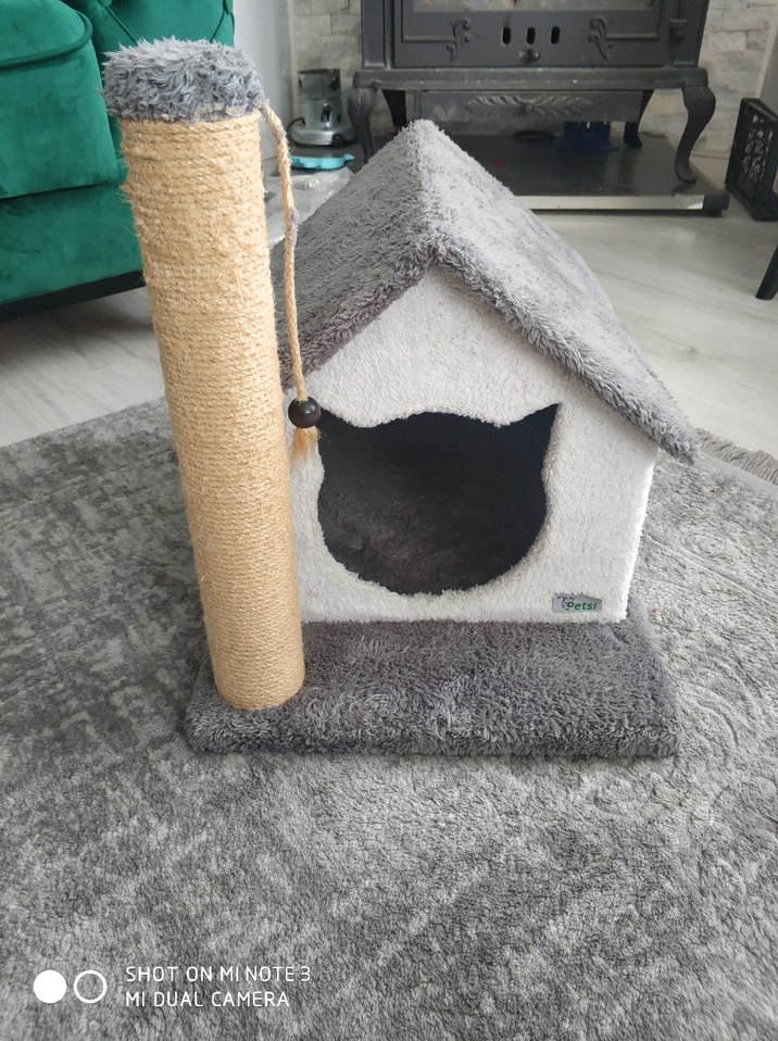 Gri Kedi Evi ve Tırmalama Direği - Görsel 5