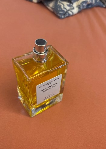 Beden Renk Essential Parfums Bois Impérial extrait versiyonu 100 ml