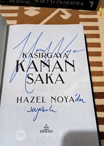 Kasırgaya Kanan Saka - Hazel Noya