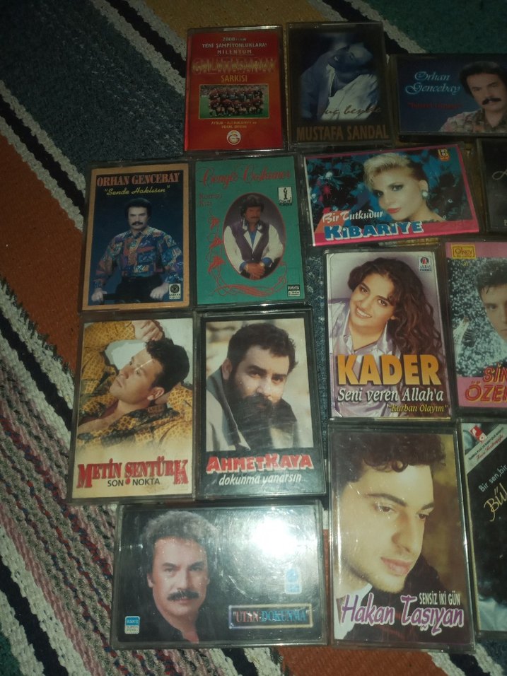 Çeşitli Sanatçılardan Kaset Koleksiyonu - Görsel 2