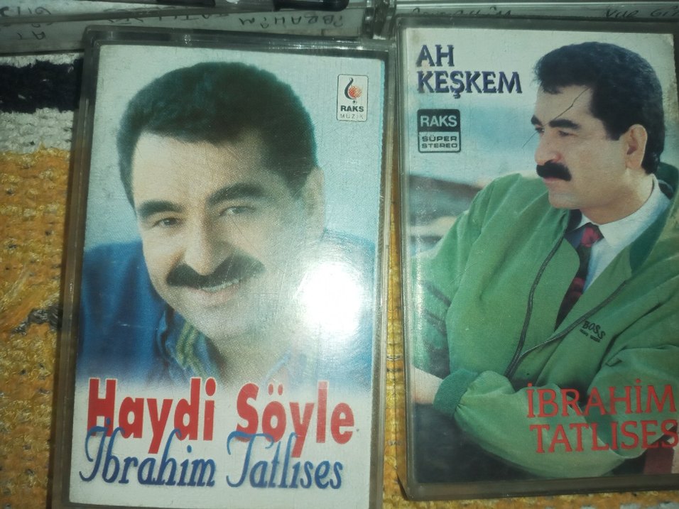 İbrahim Tatlıses Kasetleri - AH, KESKEM, At Gitsin - Görsel 3