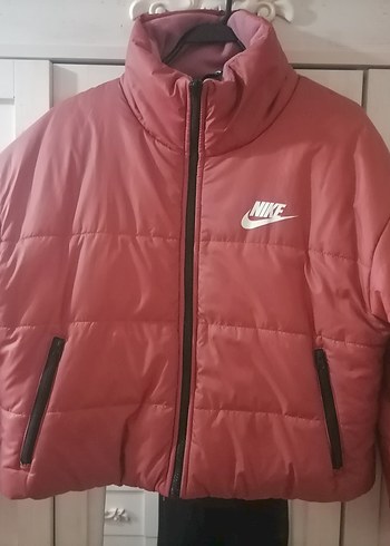 38 Beden pembe Renk Nike Pembe Kısa Kadın Kışlık Mont