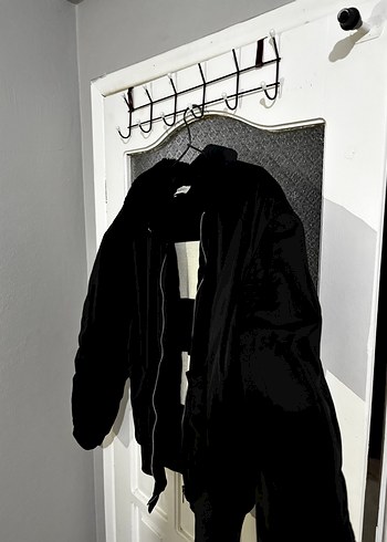 Kürk Detaylı Siyah Ceket - Görsel 4