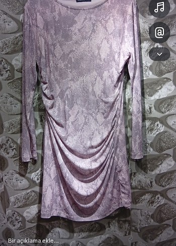 Drapeli Uzun Kol Yılan Desenli Mor Elbise - Görsel 2