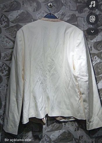 Kadın Beyaz Midi Ceket, Kürklü Detaylı - Görsel 3